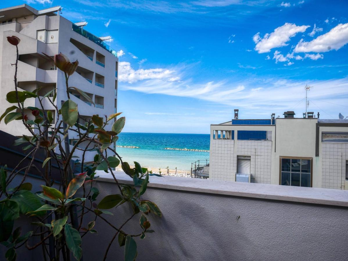 Apartament Attico 96 Pesaro Zewnętrze zdjęcie